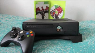 Лот: 1418579. Фото: 1. XBOX 360 4GB. Игровые приставки, консоли