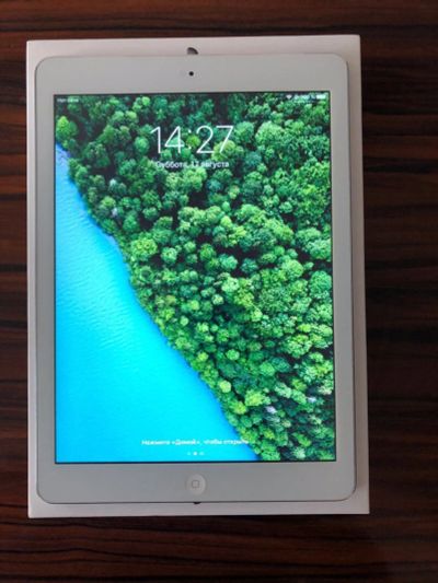 Лот: 14384264. Фото: 1. Планшет iPad Air. Планшеты