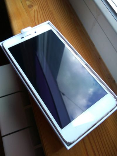 Лот: 12030832. Фото: 1. Xiaomi redmi 4A золотой 32GB. Смартфоны