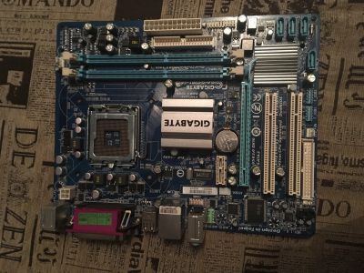 Лот: 13963895. Фото: 1. Материнская плата gigabyte ga-g41mt-es2l. Материнские платы