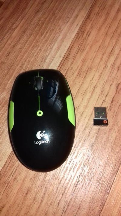 Лот: 6893916. Фото: 1. Беспроводная мышь Logitech неисправна. Клавиатуры и мыши