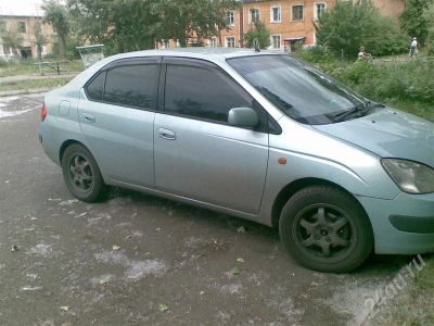 Лот: 411435. Фото: 1. Toyota Prius. Автомобили
