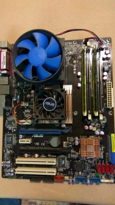 Лот: 10496189. Фото: 1. Процессор Intel Core 2 Quad Q9300... Процессоры