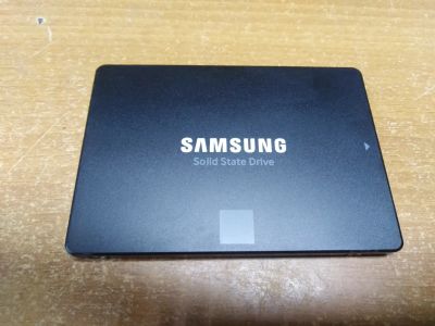 Лот: 24690539. Фото: 1. SSD Samsung 860 EVO 500 GB. SSD-накопители