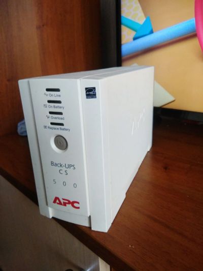 Лот: 16922224. Фото: 1. бесперебойник APC Back-UPS CS. Инверторы, ИБП