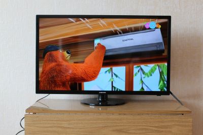 Лот: 20229945. Фото: 1. Телевизор для дачи Samsung UE32F4020... Телевизоры