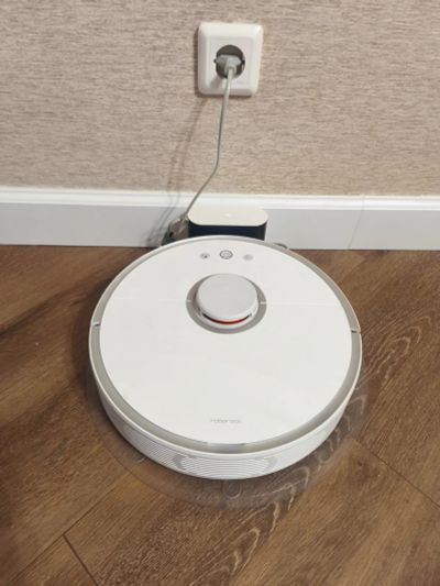 Лот: 25349613. Фото: 1. робот пылесос xiaomi roborock... Пылесосы, паровые швабры