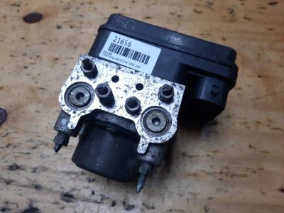 Лот: 18529778. Фото: 1. Блок abs Toyota Allion ZZT240... Тормозная система