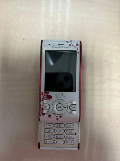 Лот: 25122656. Фото: 1. №1839 . Телефон Sony Ericsson... Кнопочные мобильные телефоны