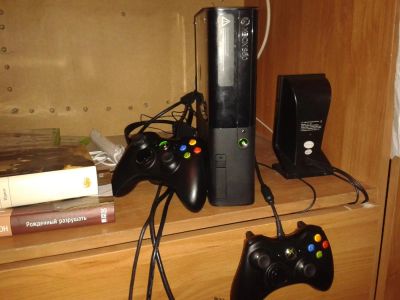 Лот: 5029875. Фото: 1. Продам XBox 360 или обменяю на... Игровые приставки, консоли