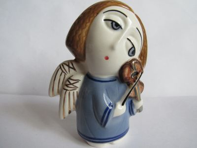 Лот: 17473530. Фото: 1. Ангел со скрипкой ,авторская керамика... Скульптуры