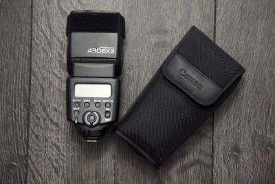 Лот: 3869703. Фото: 1. Вспышка Canon Speedlite 430EX... Вспышки, осветители, рассеиватели
