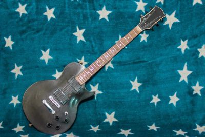 Лот: 4549067. Фото: 1. EMG 81-85 + Invasion Les Paul... Гитары