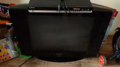 Лот: 6212606. Фото: 1. Телевизор Samsung, Dvd в подарок. Телевизоры