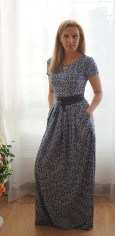 Лот: 6447108. Фото: 1. Новое шикарное платье в пол размер... Платья