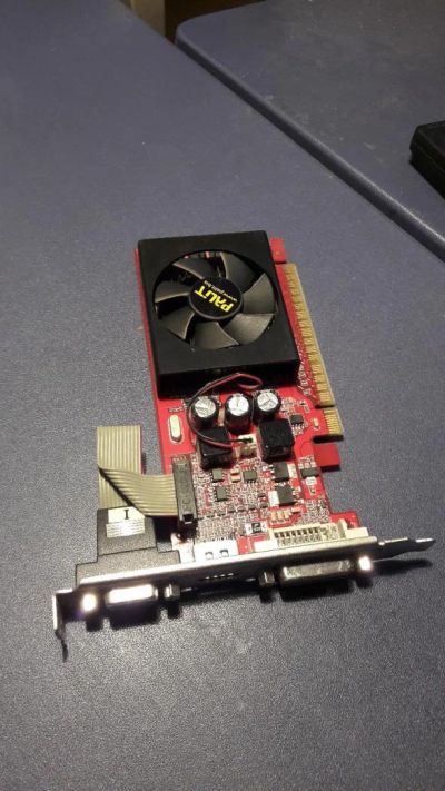 Лот: 10122942. Фото: 1. Видеокарта Palit GeForce GT 520... Видеокарты