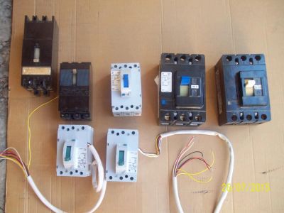 Лот: 5695281. Фото: 1. Автоматы,пакетники,предохранители. Автоматы, пакетники, предохранители