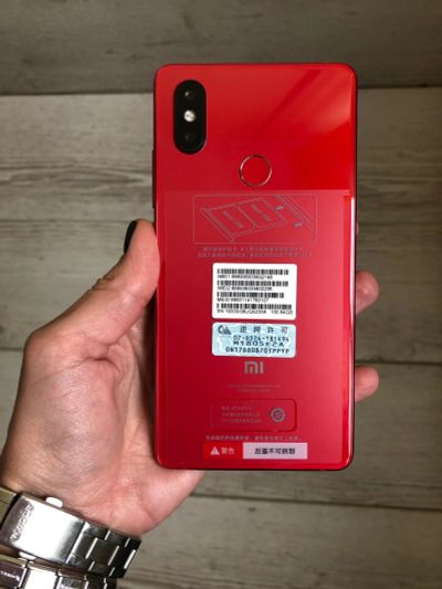 Лот: 12747270. Фото: 1. Смартфон Xiaomi Mi 8 SE 6/64GB... Смартфоны