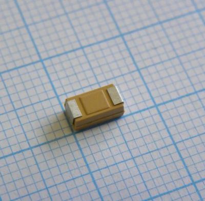 Лот: 21144203. Фото: 1. Конденсатор танталовый SMD 10мкФ... Конденсаторы