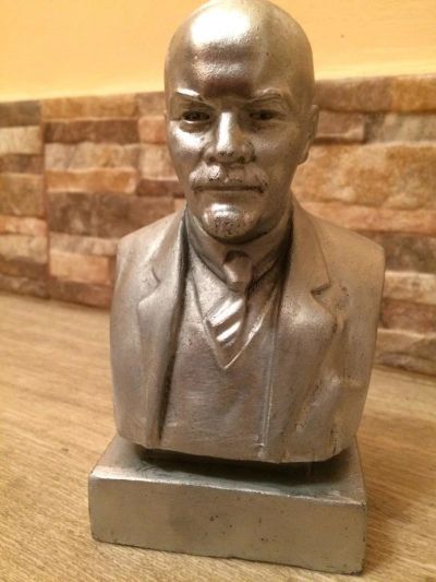 Лот: 10748288. Фото: 1. Бюст Ленин.В.И 1962г. Скульптуры