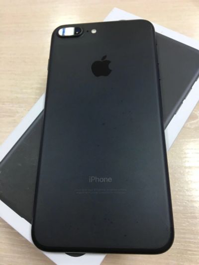 Лот: 12747370. Фото: 1. iPhone 7 Plus Black 128GB. Смартфоны