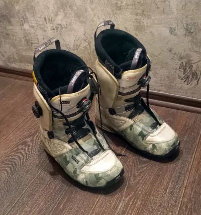 Лот: 25797355. Фото: 1. сноубордические ботинки VANS. Ботинки