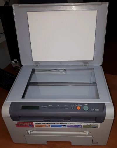 Лот: 15390774. Фото: 1. Продам МФУ Samsung SCX-4200. Лазерные принтеры