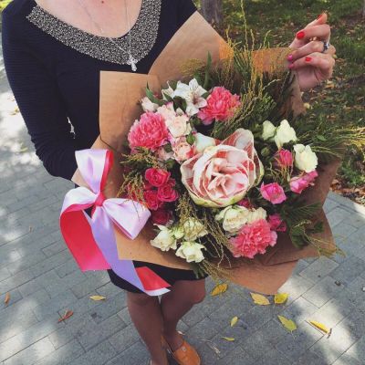 Лот: 8165128. Фото: 1. Сборный букет. Цветы на Щорса... Свежие цветы