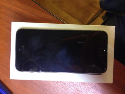 Лот: 6342123. Фото: 1. iPhone 5s 16gb space gray. Смартфоны