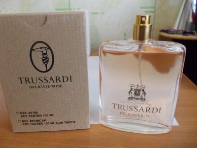 Лот: 10972342. Фото: 1. Delicate Rose от Trussardi 100мл... Женская парфюмерия