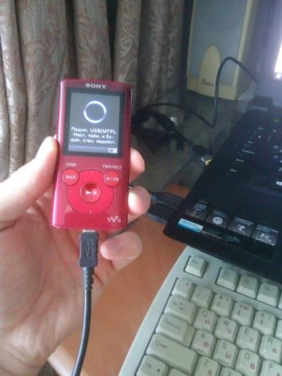 Лот: 11534018. Фото: 1. Mp3-плеер Sony Walkman NWZ-E384. Плееры