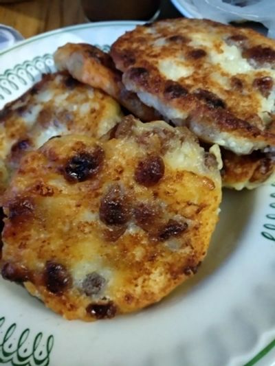 Лот: 15344335. Фото: 1. Сырники с изюмом, свежие, 10 шт... Готовые блюда