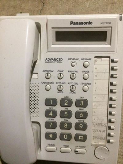 Лот: 9872308. Фото: 1. Системный телефон Panasonic KX-T7730. АТС