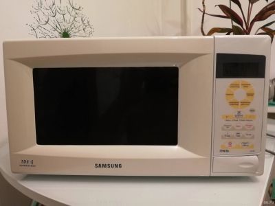 Лот: 18113903. Фото: 1. Микроволновка Samsung. Микроволновки, мини-печи