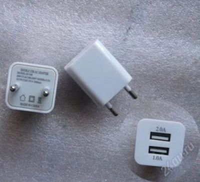 Лот: 3686139. Фото: 1. мощная сетевая зарядка 2 usb кубик... Зарядные устройства, блоки питания, адаптеры сетевые для смартфонов
