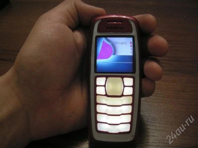 Лот: 388461. Фото: 1. Nokia 3100 с зарядкой, гарнитурой... Кнопочные мобильные телефоны
