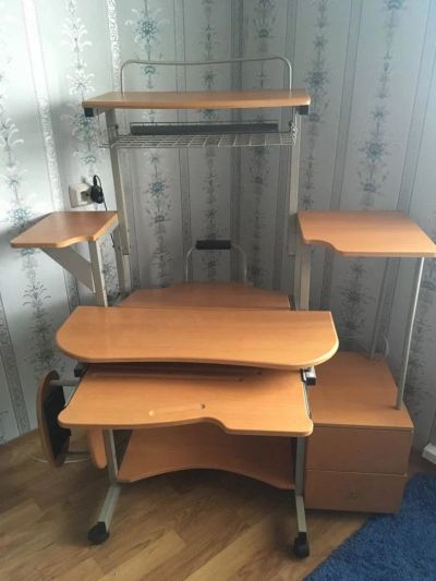 Лот: 10497566. Фото: 1. Компьютерный стол. Компьютерные и письменные столы