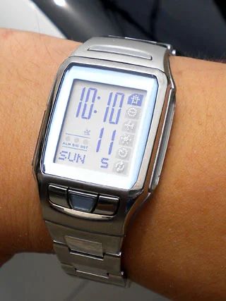 Лот: 7342657. Фото: 1. Часы casio dfc-100 привезены из... Оригинальные наручные часы