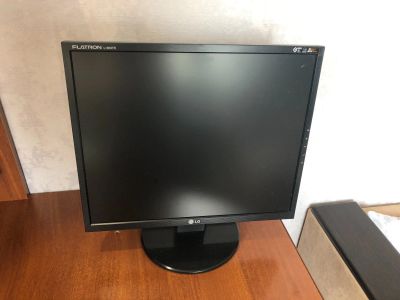 Лот: 16530684. Фото: 1. Монитор LG Flatron L1953TR-BF... ЖК-мониторы