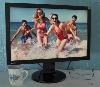 Лот: 16324451. Фото: 1. Монитор 20" входы DVI и VGA, есть... ЖК-мониторы