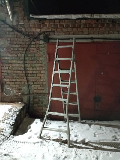 Лот: 21327475. Фото: 1. Лестница-стремянка. Стремянки, подмости, строительные леса