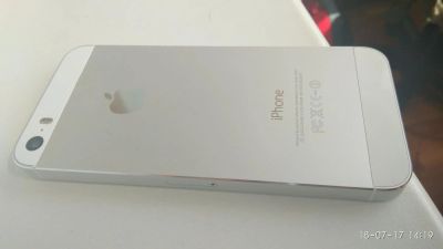 Лот: 9982795. Фото: 1. iphone 5s 16Гб белый,отличное... Смартфоны