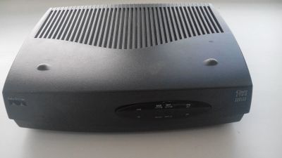 Лот: 12018414. Фото: 1. Маршрутизатор Cisco 1711. Маршрутизаторы (роутеры)