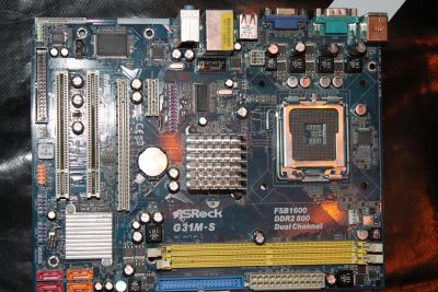 Лот: 5935885. Фото: 1. ASRock G31M-S PCI Express x16... Материнские платы