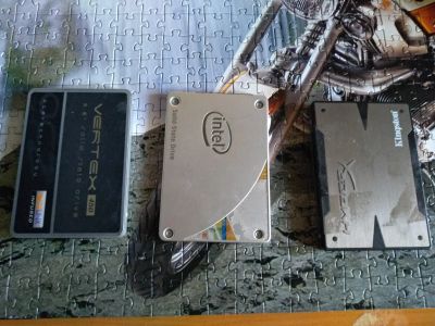Лот: 16729704. Фото: 1. Три ssd ( читайте описание). SSD-накопители