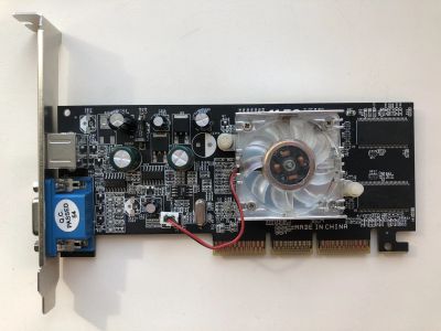 Лот: 25255769. Фото: 1. AGP 64Mb GeForce FX5200 Ретро. Видеокарты