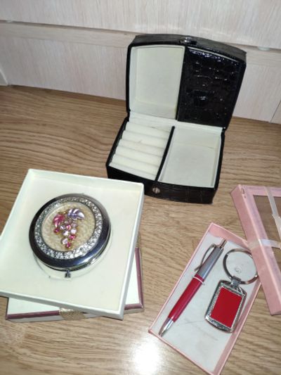Лот: 18845504. Фото: 1. Сувениры одним лотом. Брелоки для ключей