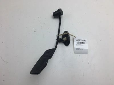 Лот: 20400092. Фото: 1. Педаль акселератора Toyota Camry... Кузов
