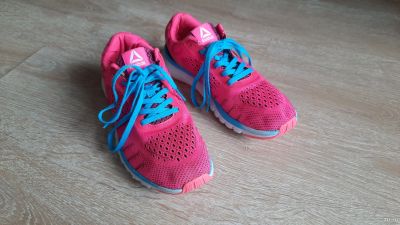 Лот: 16457873. Фото: 1. Кроссовки reebok 35р бу. Кеды, кроссовки
