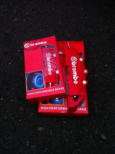 Лот: 3331302. Фото: 1. Накладки на суппорта Brembo. Детали тюнинга